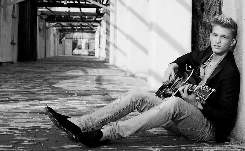 CODY SIMPSON pela primeira vez ao vivo em Portugal
