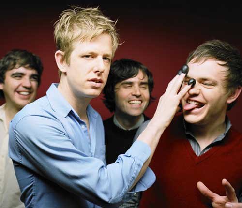 Spoon com novo disco