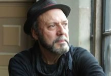 Carlos Mendes no Teatro Lethes