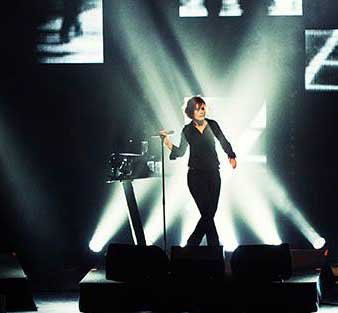 Veja e ouça o disco ao vivo de Alison Moyet!