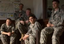 Netflix apresenta trailer do filme Máquina de Guerra com Brad Pitt