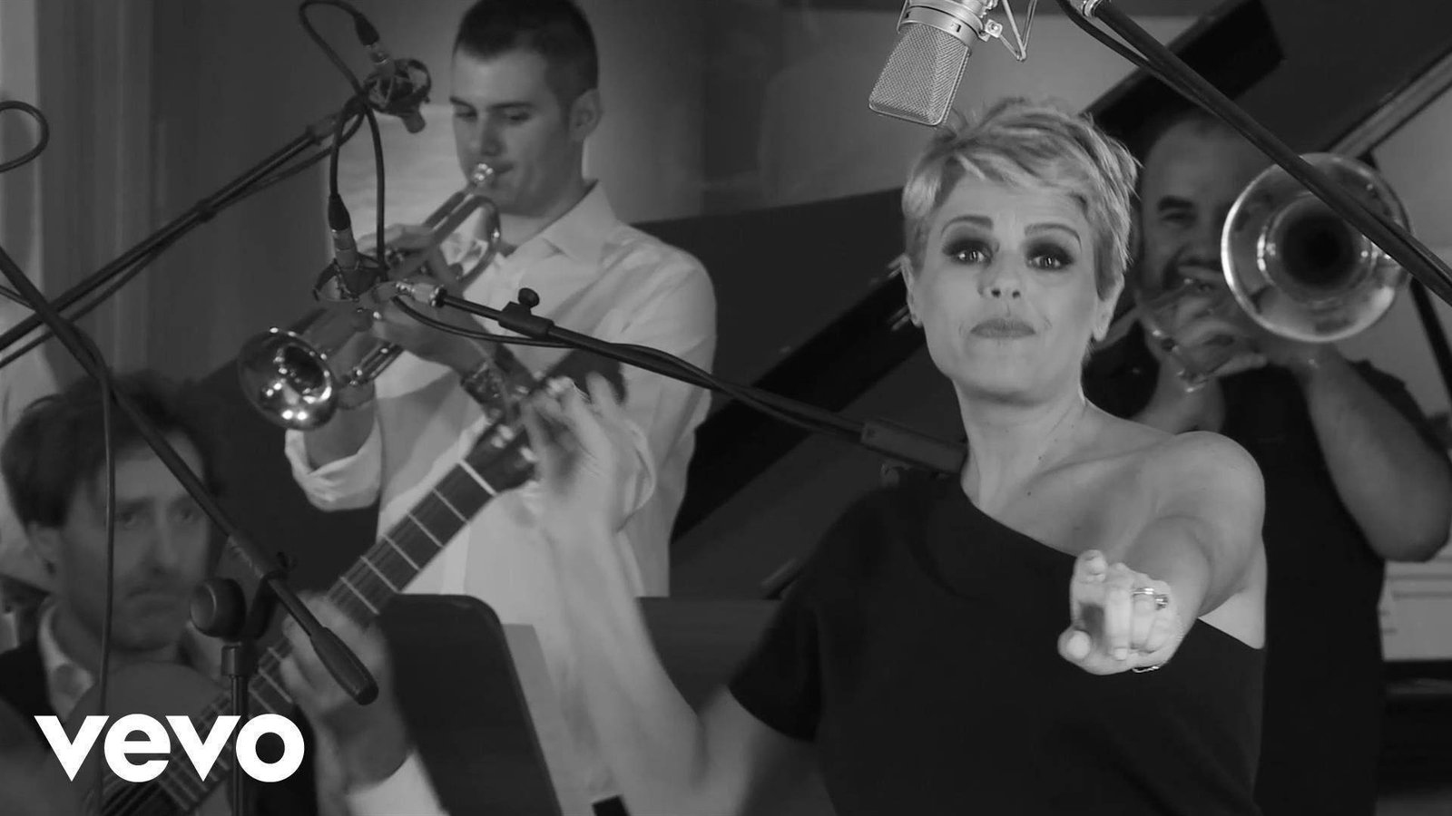 TOSCA DONATI: apresenta novo disco amanhã em Lisboa