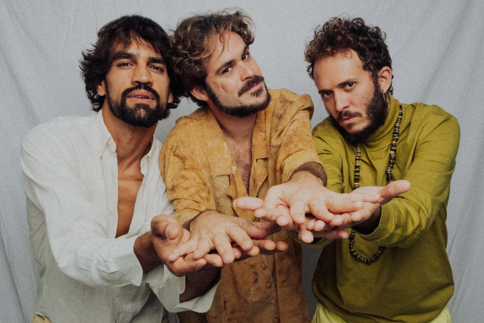 LANÇAMENTO:  Clã disco do coletivo de cantautores brasileiros