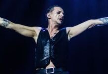 Depeche Mode: Como a Escuridão Virou Multidão e a Eletrónica Ganhou Alma