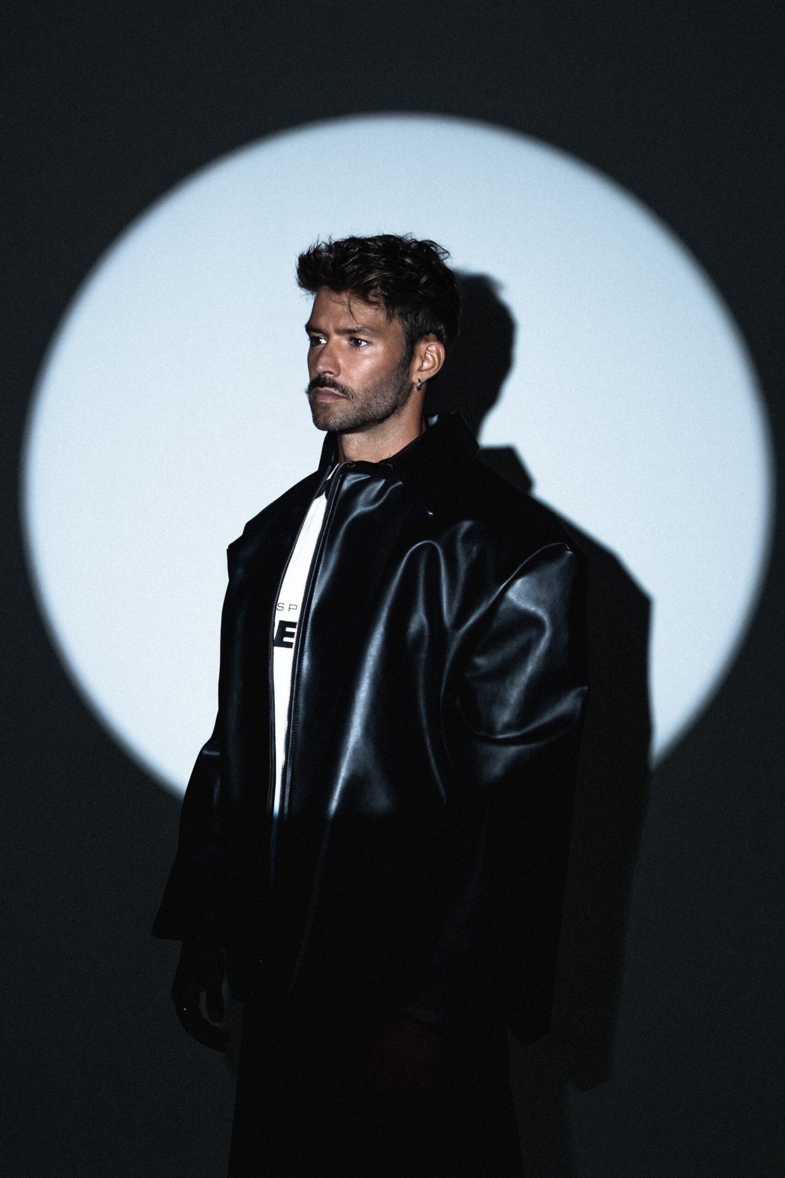 Radar de Sons: Kura apresenta “Saudade” e transforma a pista de dança em território emocional