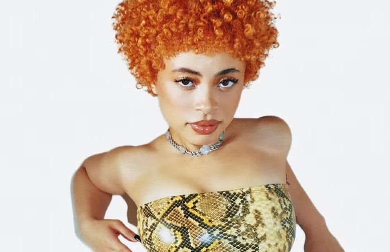 Ice Spice prepara nova fase e tenta transformar viral em carreira sólida