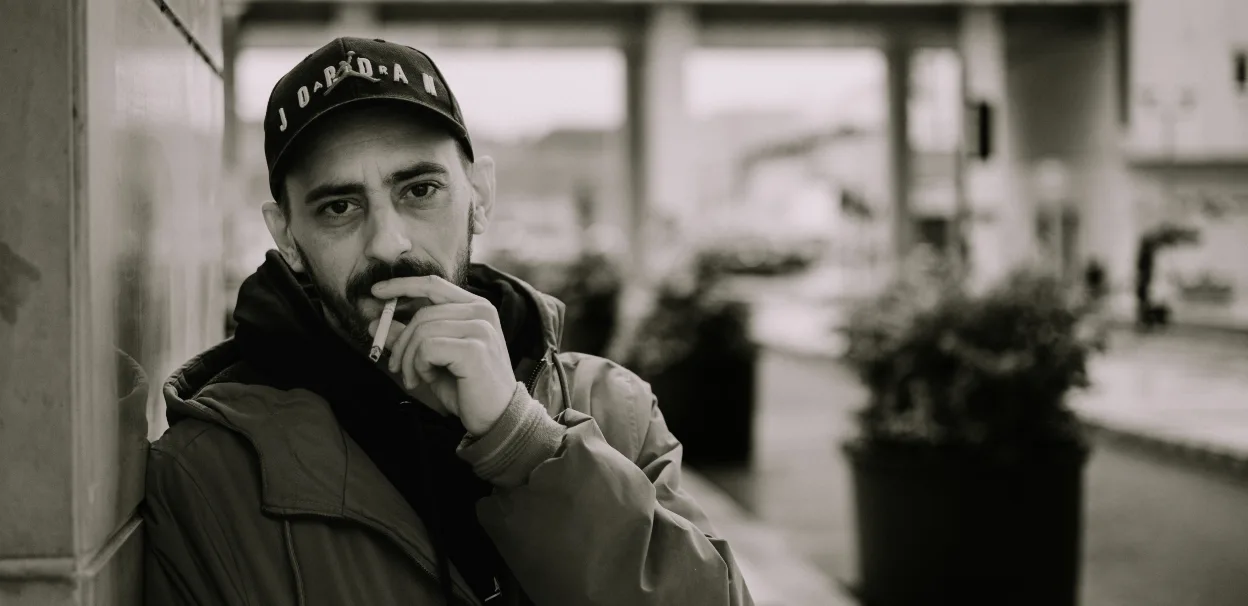 Gonçalo Guiné expõe a outra Coimbra no arranque de Vida num Loop