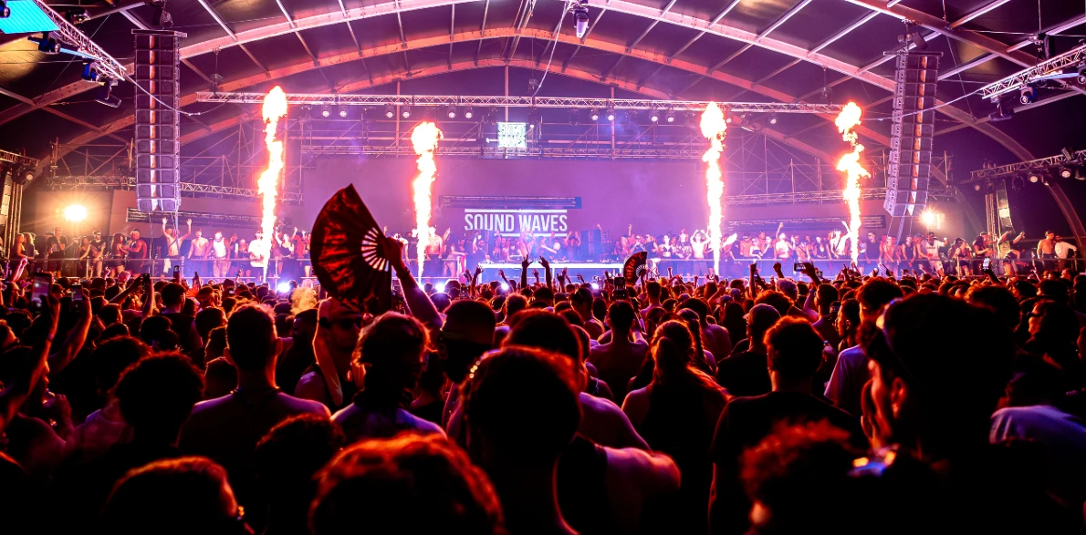 Sound Waves celebra 21 anos com hard techno de alta intensidade em Esmoriz