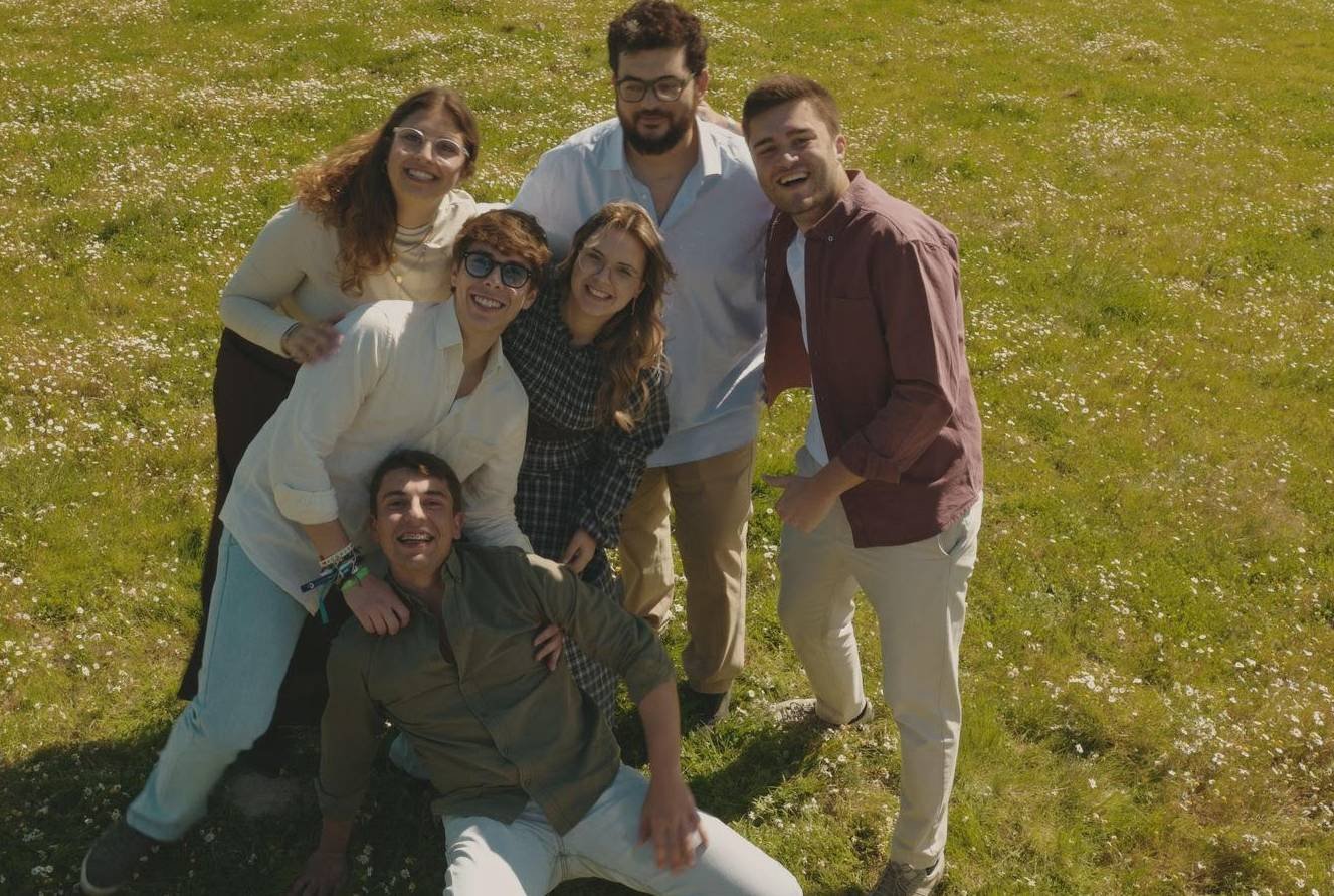 Los Perdición estreiam single “A Preferida” com influências de flamenco, pop e fado