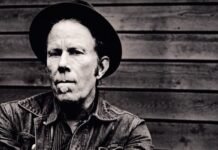 Tom Waits regressa após 15 anos com Massive Attack numa poderosa colaboração política