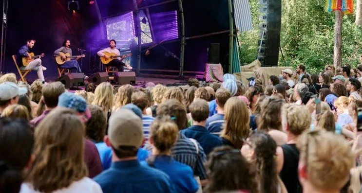 Into The Wild Festival 2026 celebra 12 anos entre música, natureza e criatividade