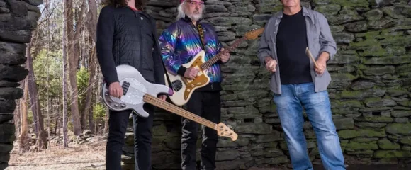 Dinosaur Jr. revelam “Blowin’ Up”, o novo single que antecipa o álbum There Near