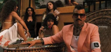 Kadebostany regressa a Portugal com “The Outsider”, o espetáculo mais ambicioso da sua carreira