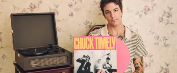 ROLE MODEL enfrenta o tempo e o amor no novo álbum “Chuck Timely & The Hourglass”