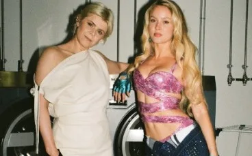 Robyn e Zara Larsson reinventam “Talk To Me” com uma nova versão de um dos destaques de Sexistential
