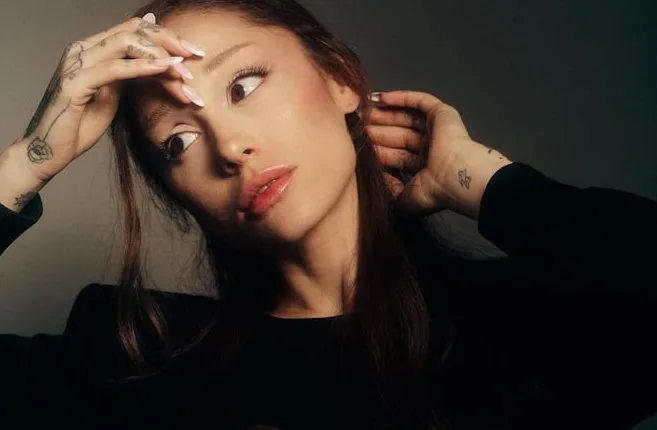 Ariana Grande estreia petal no nº 1 em Portugal e consegue a maior estreia da carreira no país