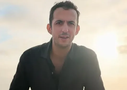 Charman transforma um sonho em música com “Para Para”