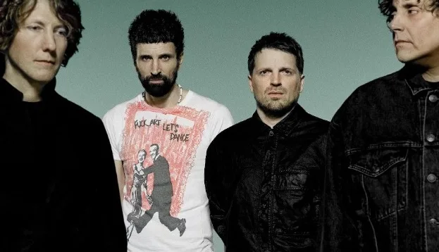Kasabian lançam “Act III”: depois de sobreviver, o desafio agora é continuar a mudar