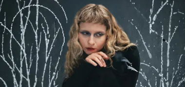 Moyka: quando a melancolia encontra a pista de dança