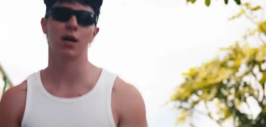 striikxr e o rap que não quis perder o sotaque