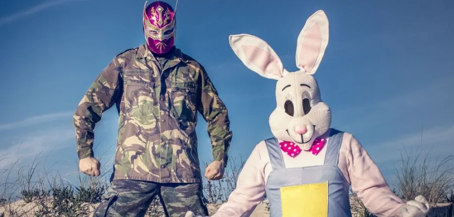 Pink Pussycats From Hell regressam a “Hellpless” numa nova versão acústica