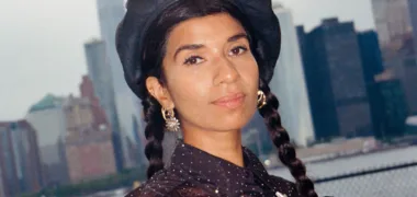 Nabihah Iqbal junta-se à Ghostly e volta com novo single!