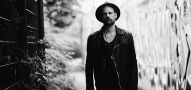 Ben Hemming cruza blues, Americana e rock no novo EP Dark Days