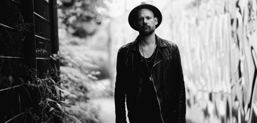 Ben Hemming cruza blues, Americana e rock no novo EP Dark Days