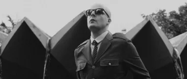 Rod Krieger leva «The Cowboy», de Arnaldo Baptista, para as ruas do Rio de Janeiro