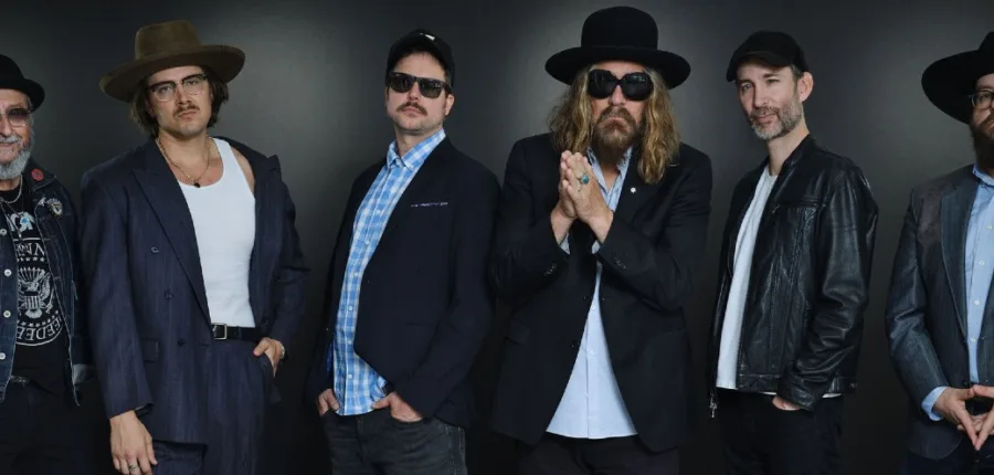 Roots Rockers Junkhouse Aumentam a Temperatura Com Novo Single “Hot Hot Sun”